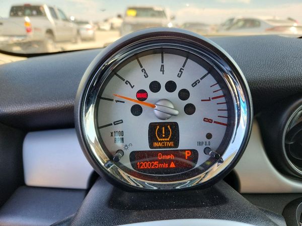 2012 MINI COOPER