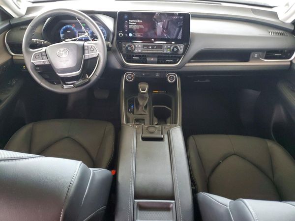 2024 TOYOTA GRAND HIGHLANDER
