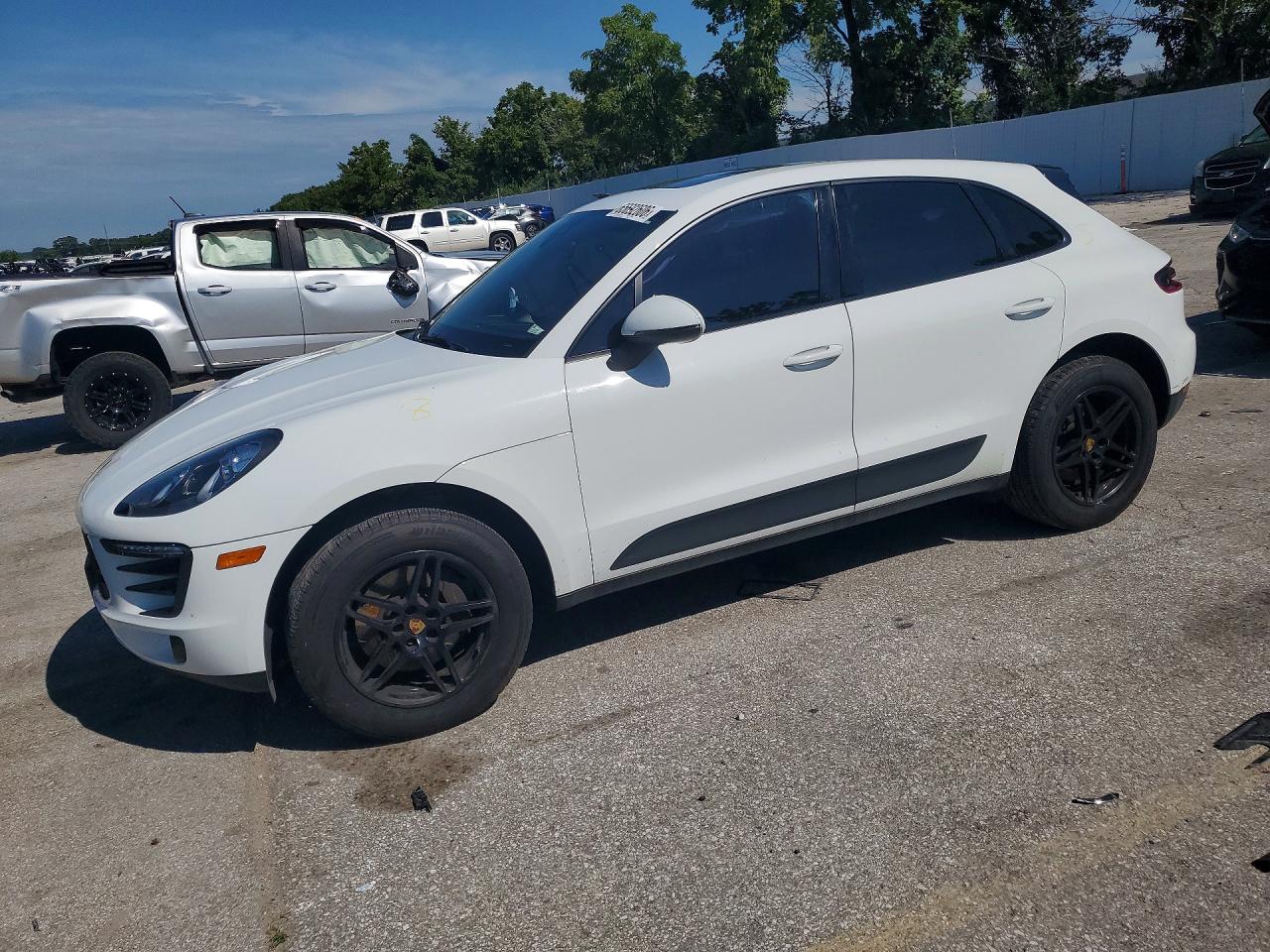 2018 PORSCHE MACAN