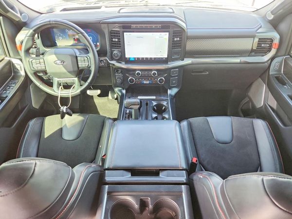 2024 FORD F150