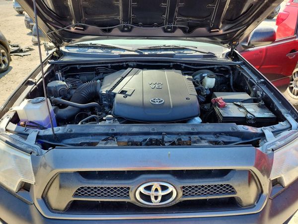 2014 TOYOTA TACOMA Delux Grade — Engine bay