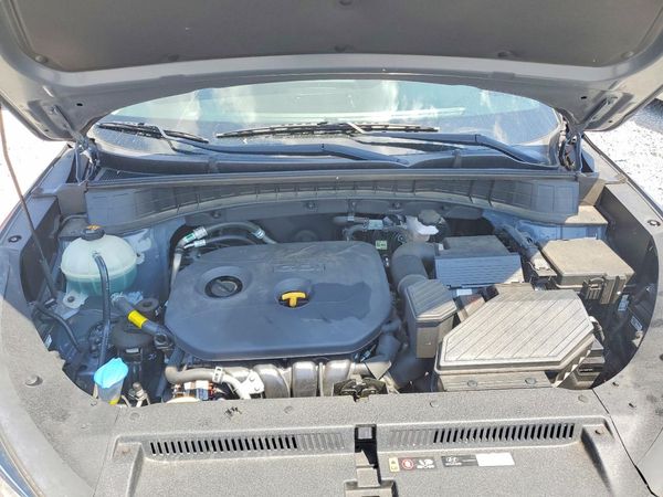 2021 HYUNDAI TUCSON — Engine bay