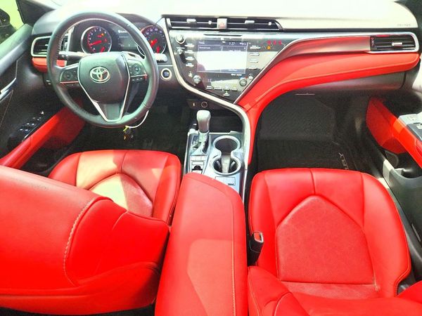 2018 TOYOTA CAMRY XSE