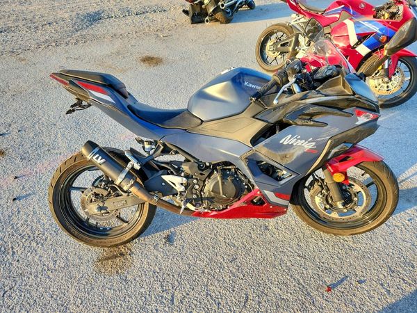 2026 KAWASAKI EX500
