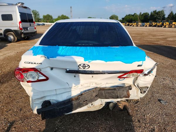 2013 TOYOTA COROLLA