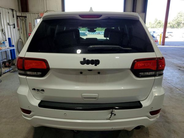 2018 JEEP GRAND CHEROKEE Laredo
