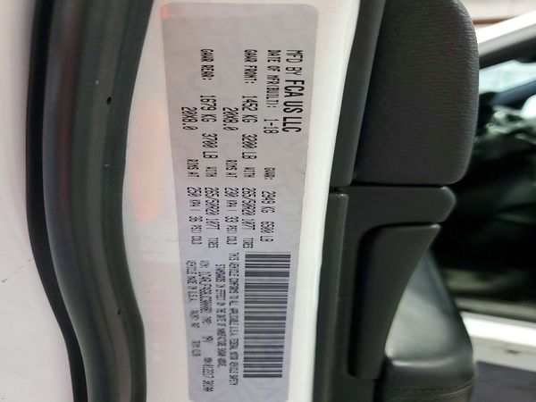 2018 JEEP GRAND CHEROKEE Laredo