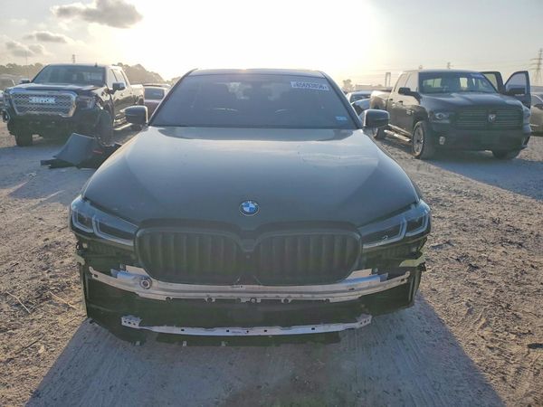 2023 BMW M550XI