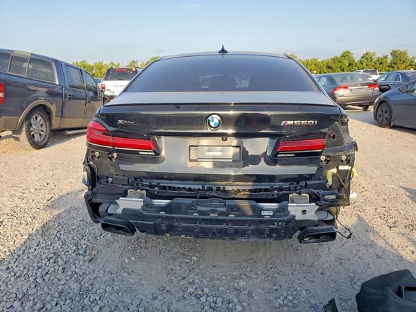 2023 BMW M550XI