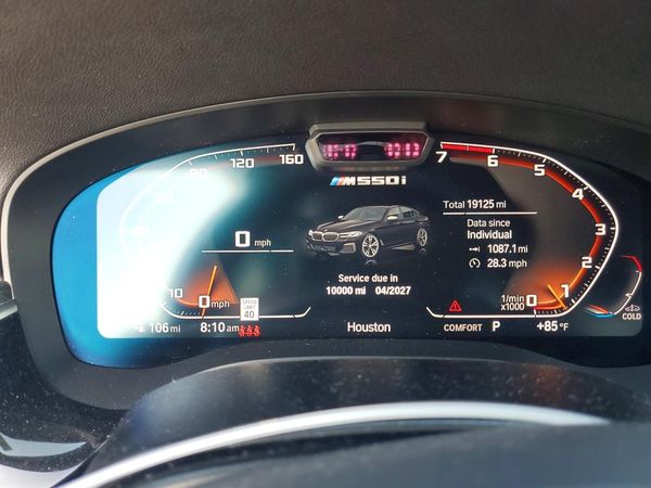 2023 BMW M550XI