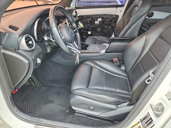 2020 MERCEDES-BENZ GLC