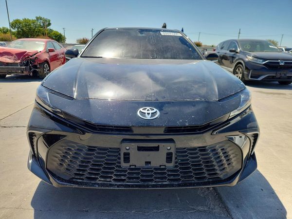 2026 TOYOTA CAMRY