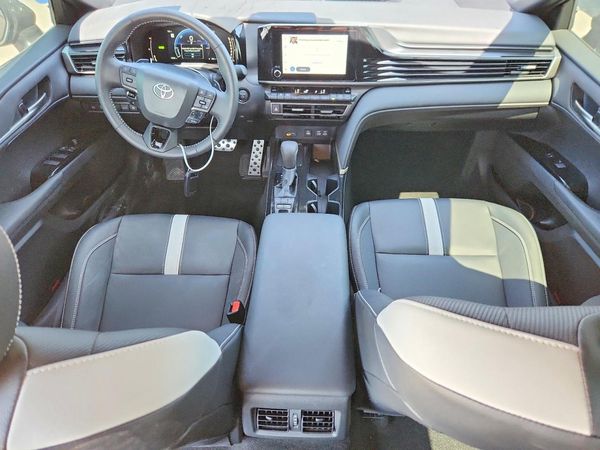 2026 TOYOTA CAMRY