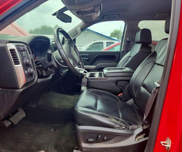 2017 CHEVROLET SILVERADO LT
