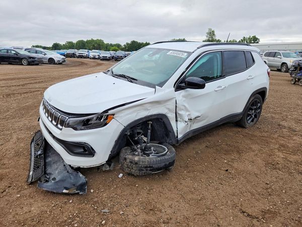 2022 JEEP COMPASS Latitude Lux, Altitude — Front 3/4