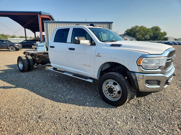 2020 RAM 5500 CREW CAB CHASSIS