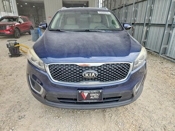 2017 KIA SORENTO L, LX