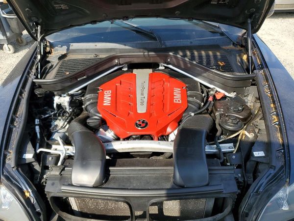 2012 BMW X5 xDrive50i — Engine bay