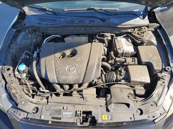 2015 MAZDA 3 Touring/GS