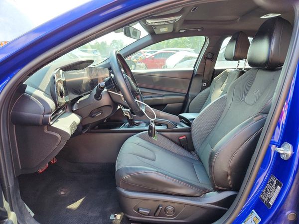 2023 HYUNDAI ELANTRA