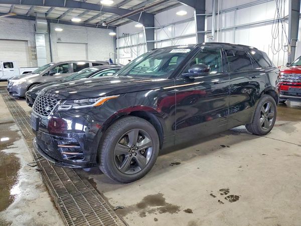 2022 LAND ROVER RANGE ROVER VELAR R-Dynamic S — Front 3/4