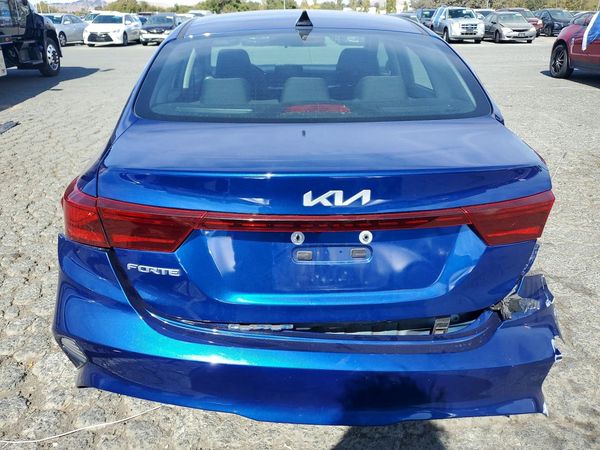 2022 KIA FORTE FE, LXS