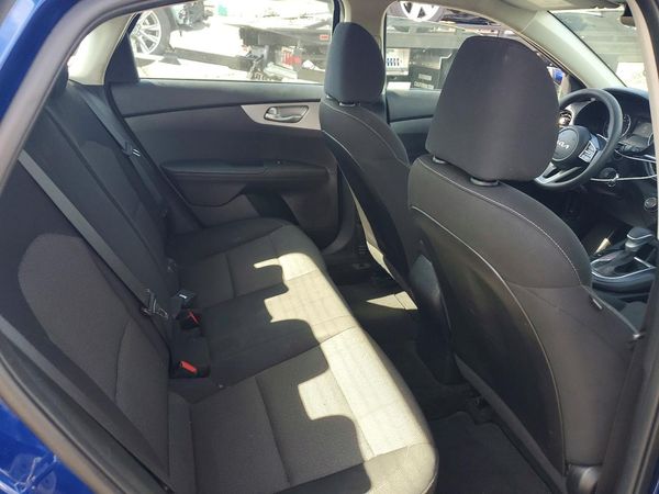 2022 KIA FORTE FE, LXS