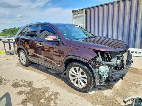2014 KIA SORENTO EX