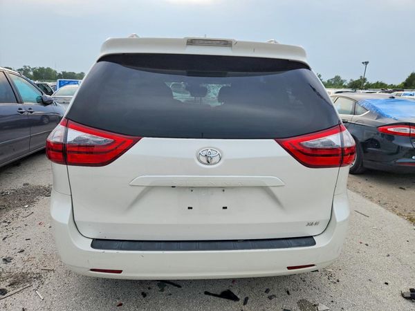 2020 TOYOTA SIENNA Q grade