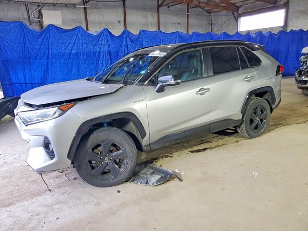 2020 TOYOTA RAV4 XSE HV