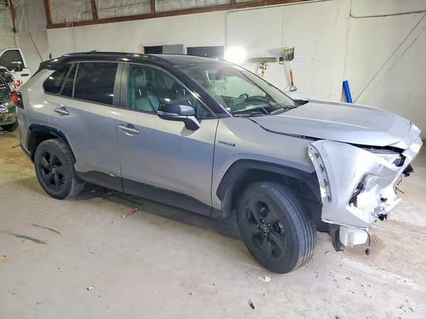 2020 TOYOTA RAV4 XSE HV