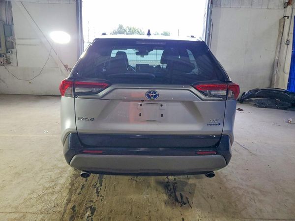 2020 TOYOTA RAV4 XSE HV