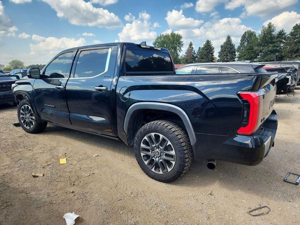 2022 TOYOTA TUNDRA