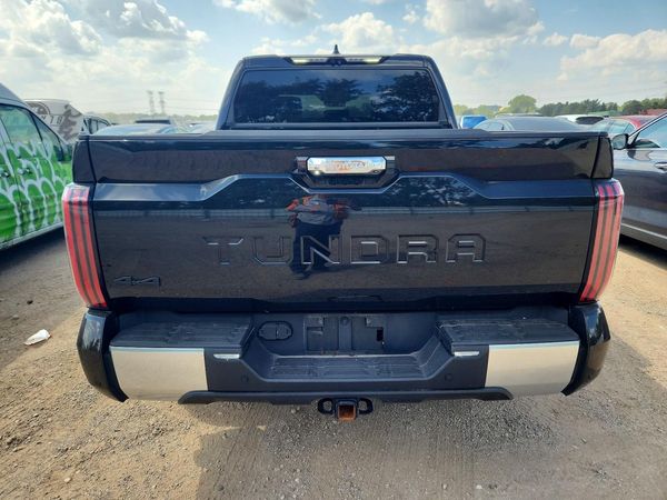 2022 TOYOTA TUNDRA