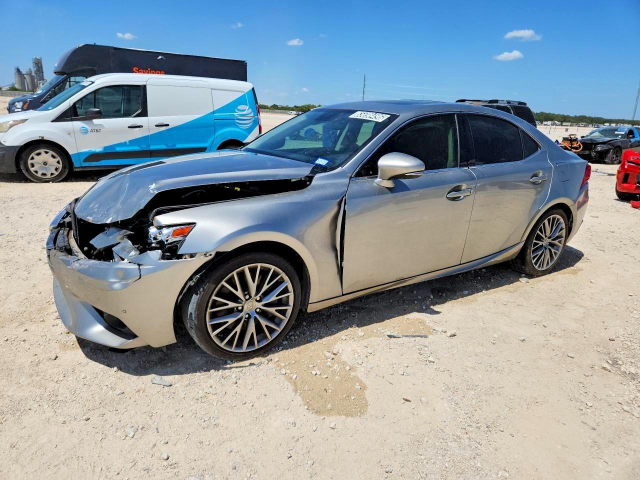 2016 LEXUS IS 200t