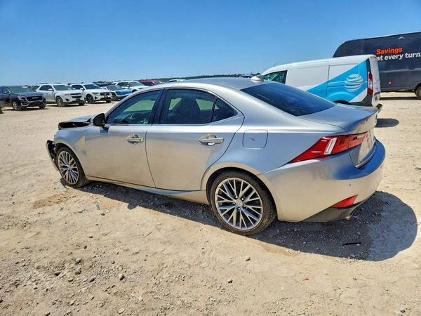 2016 LEXUS IS 200t