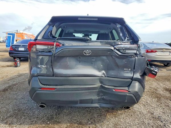 2019 TOYOTA RAV4 XLE / XLE Premium 4WD