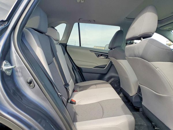 2019 TOYOTA RAV4 XLE / XLE Premium 4WD