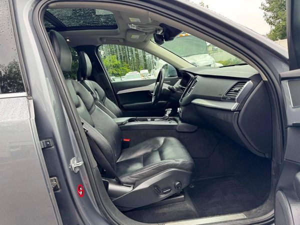 2016 VOLVO XC90 SV42 Momentum