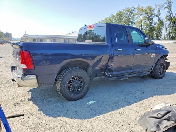 2015 RAM 1500 SLT