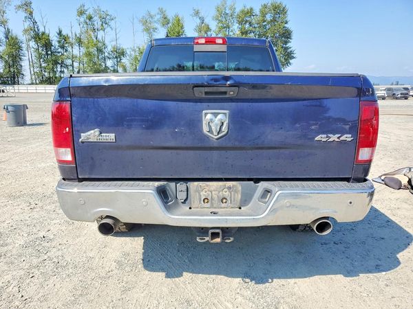 2015 RAM 1500 SLT