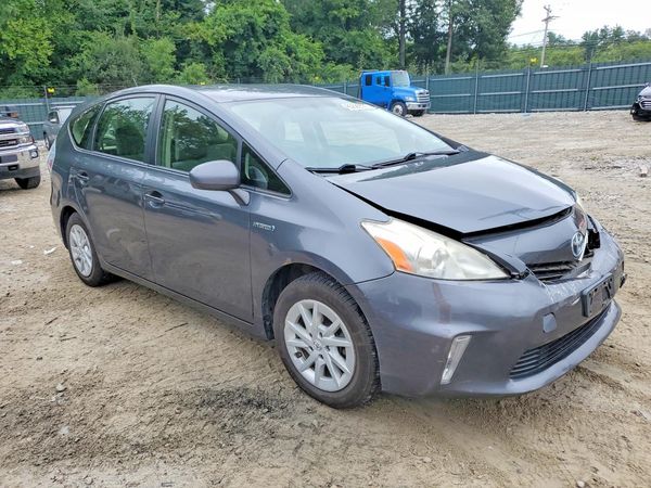 2012 TOYOTA PRIUS — Passenger 3/4