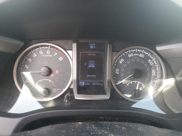 2019 TOYOTA TACOMA SR5