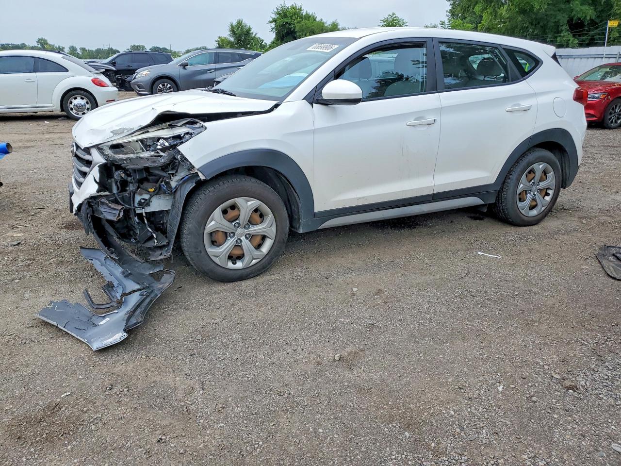 2017 HYUNDAI TUCSON SE (no options)