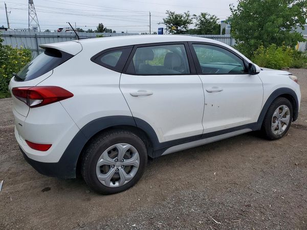 2017 HYUNDAI TUCSON SE (no options)