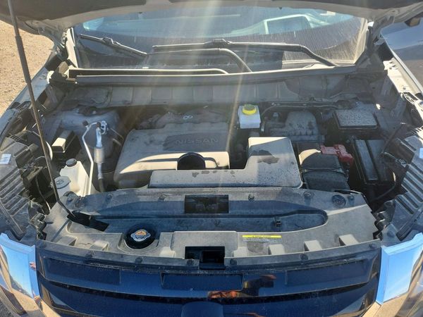 2024 NISSAN PATHFINDER PLATINUM — Engine bay