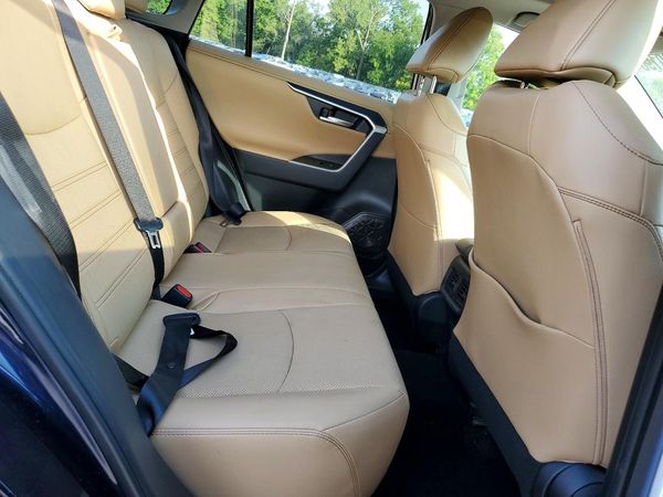 2021 TOYOTA RAV4 Limited