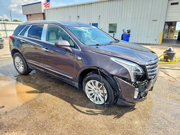 2018 CADILLAC XT5