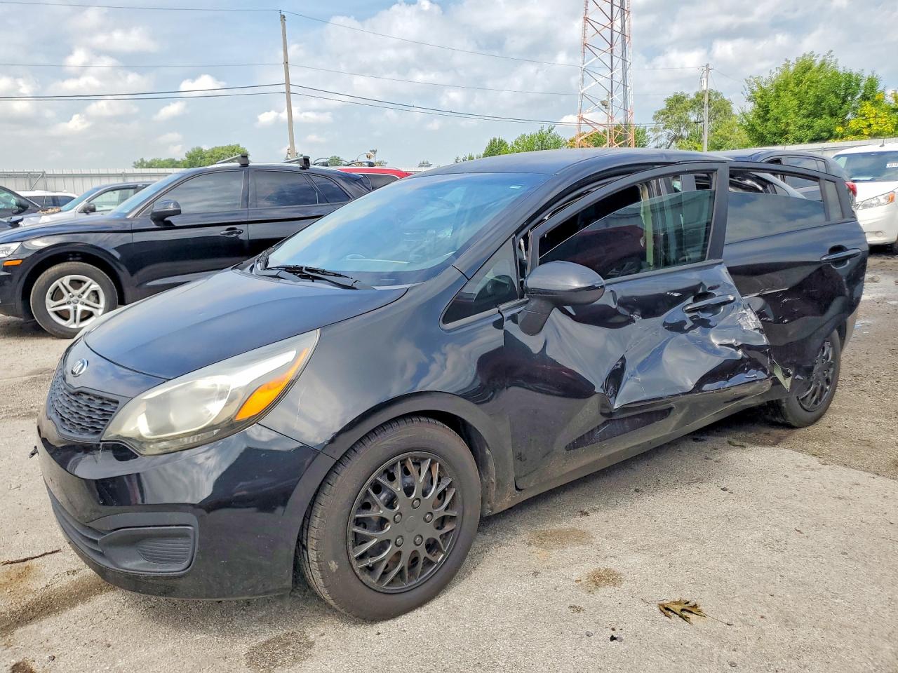 2015 KIA RIO GL - Middle-low