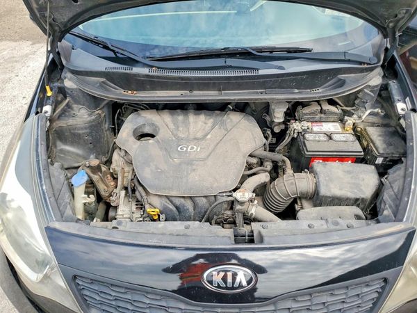 2015 KIA RIO GL - Middle-low